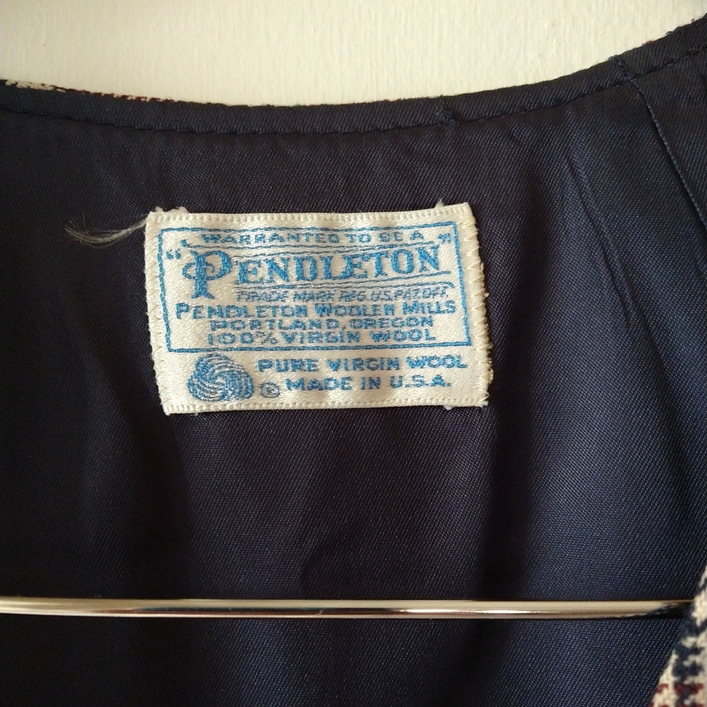Pendleton Vest Size - image 7